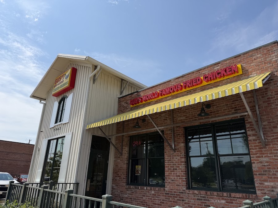 Gus's World Famous Fried Chicken photo 1