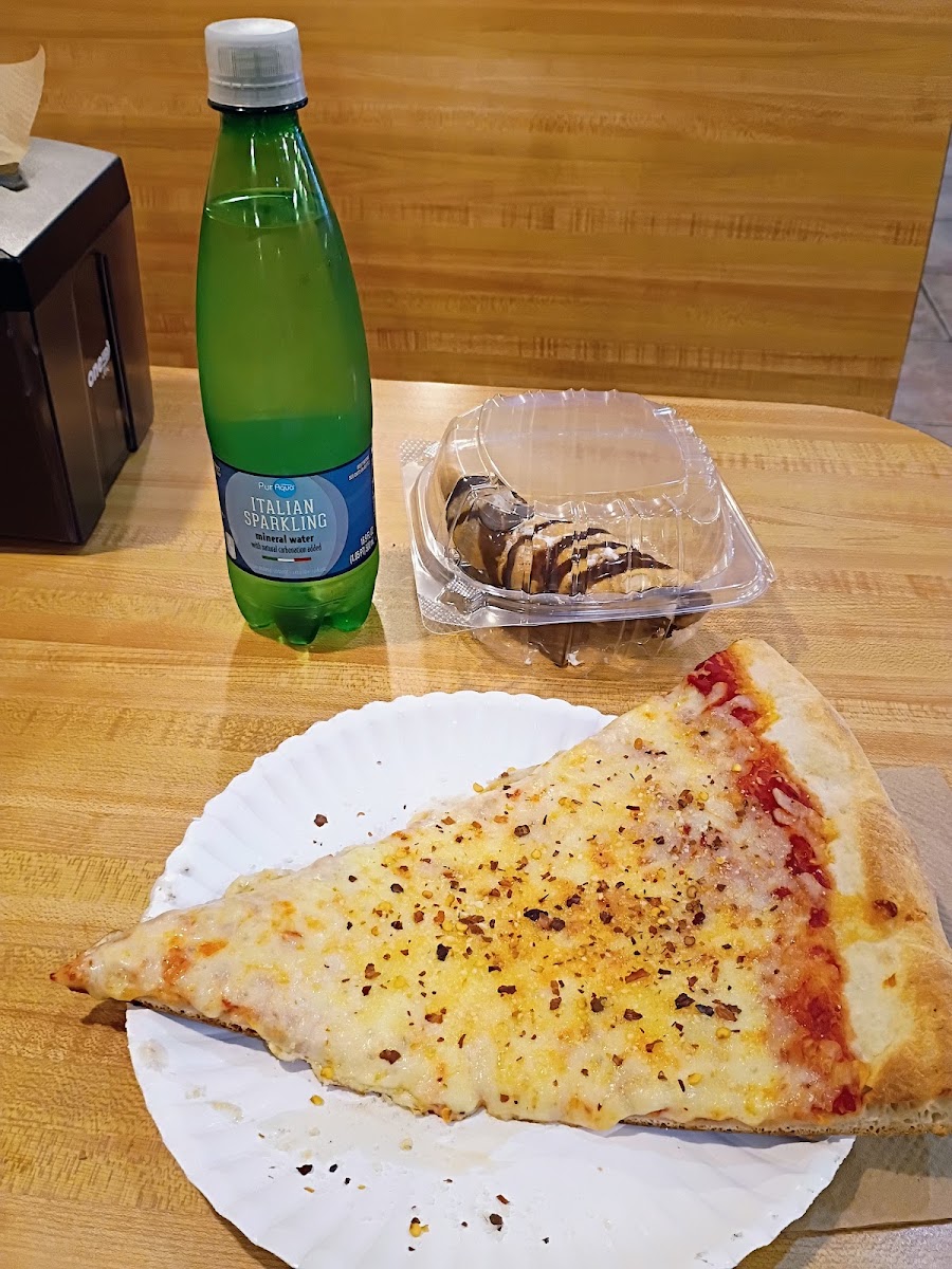 Milano's Pizza photo 4