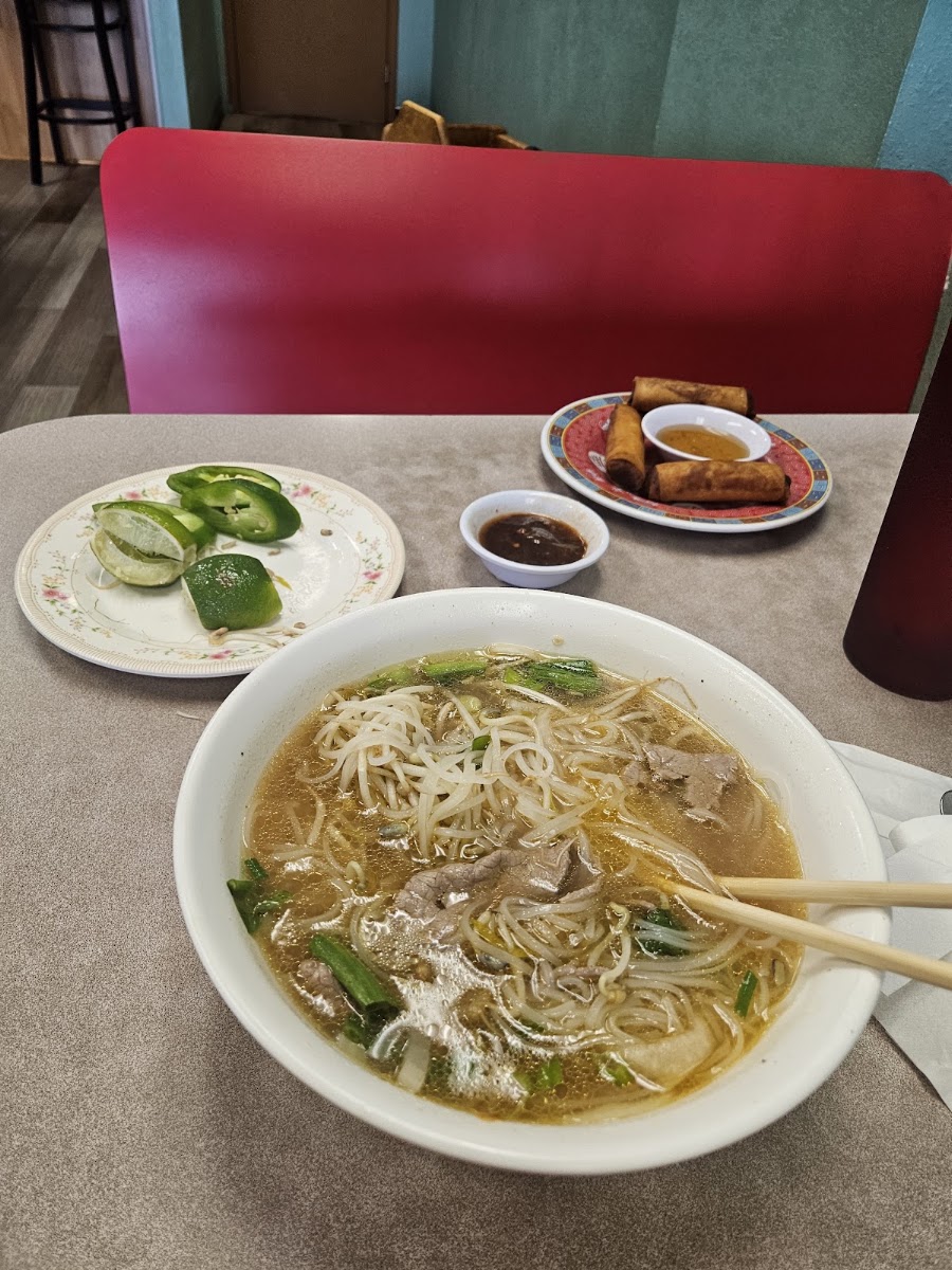 Pho 64 photo 3