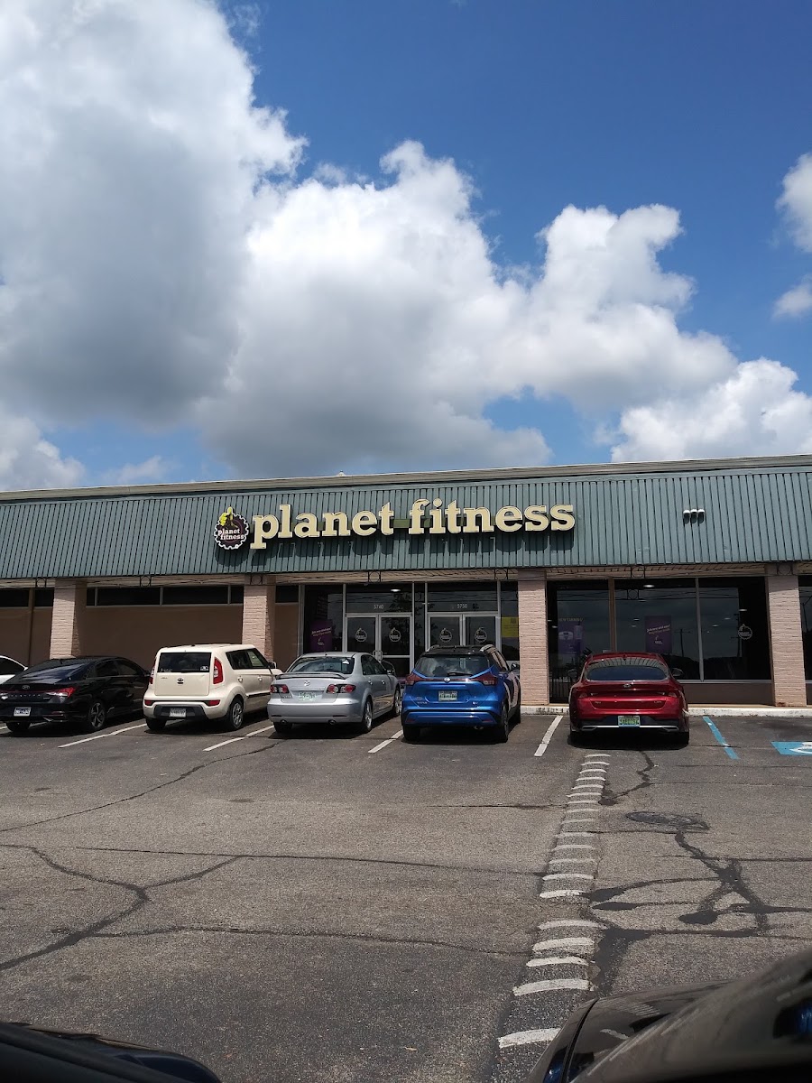 Planet Fitness photo 2