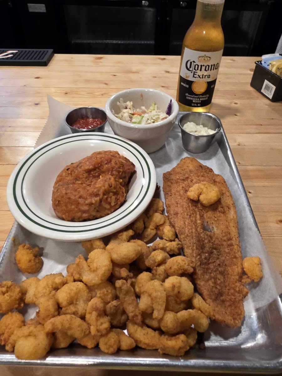 Ragin' Cajun Seafood & Po Boys photo 4