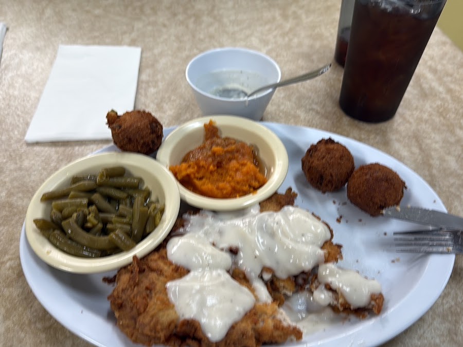 SweetPea's Southern Cookin' photo 3